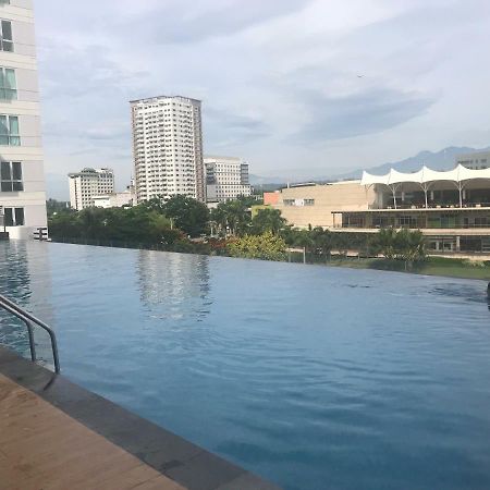 Lustra Studio Davao City Eksteriør billede