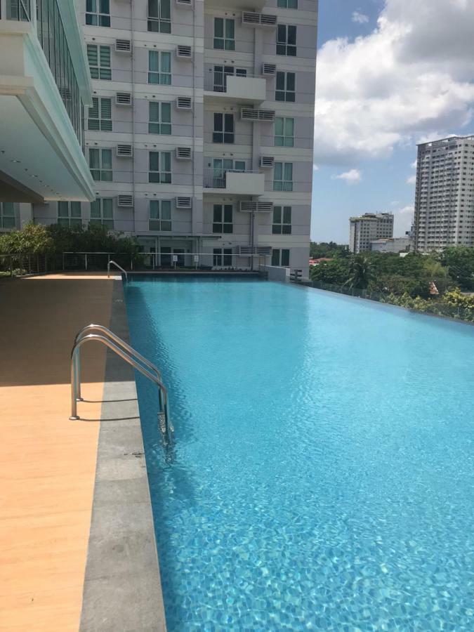 Lustra Studio Davao City Eksteriør billede