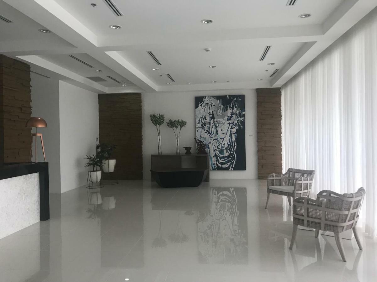 Lustra Studio Davao City Eksteriør billede